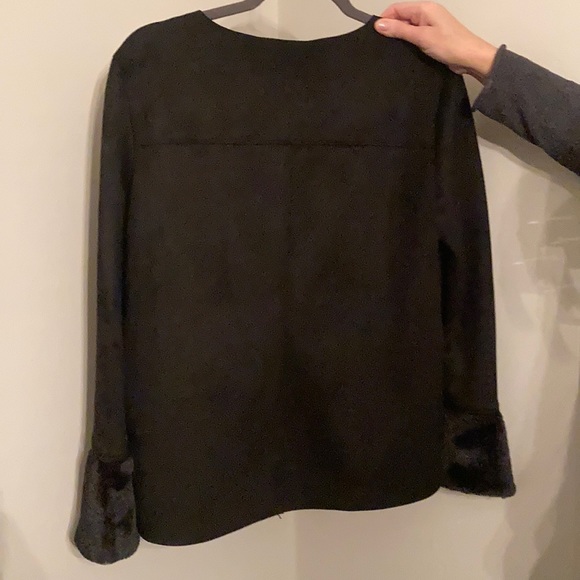 Catherine Malandrino Black Faux Suede Faux Fur Top - Picture 2 of 2